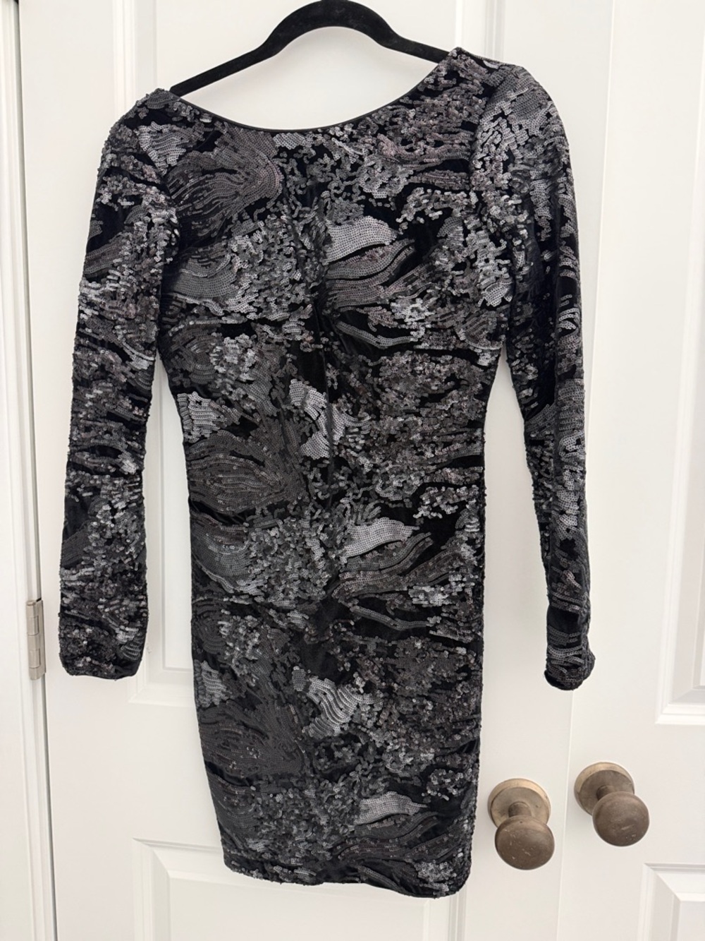 Dress the Population Black & Silver Sequin Long-Sleeve Bodycon Dress